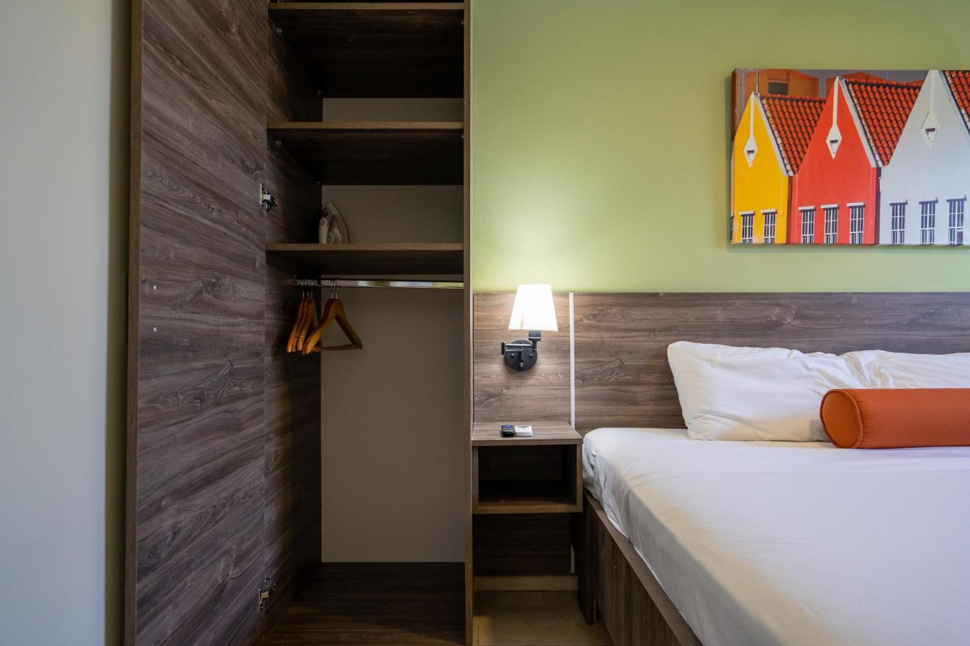 Delynne Boutique Hotel Willemstad Ngoại thất bức ảnh