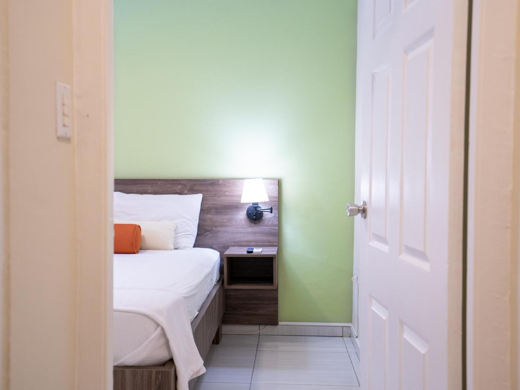Delynne Boutique Hotel Willemstad Ngoại thất bức ảnh